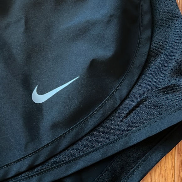 Nike dri-fit running shorts - Picture 2 of 9